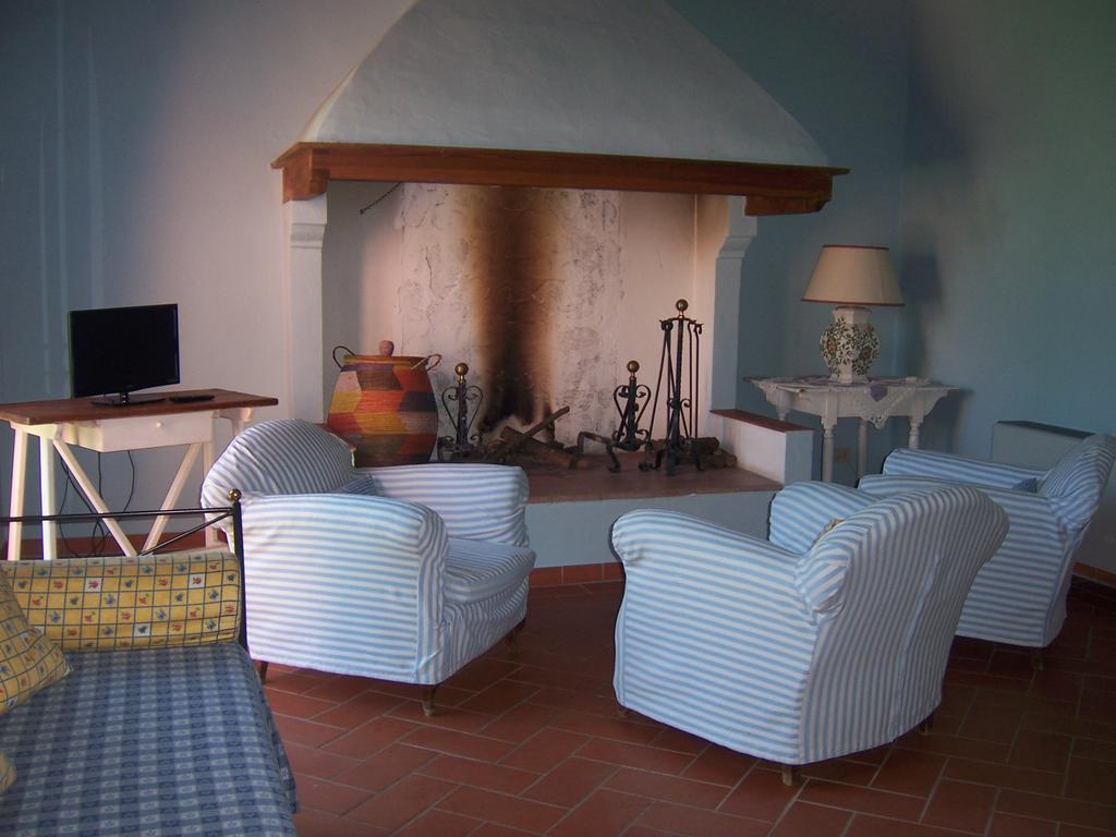 Agriturismo Le Due Querce Lazzeretto 外观 照片