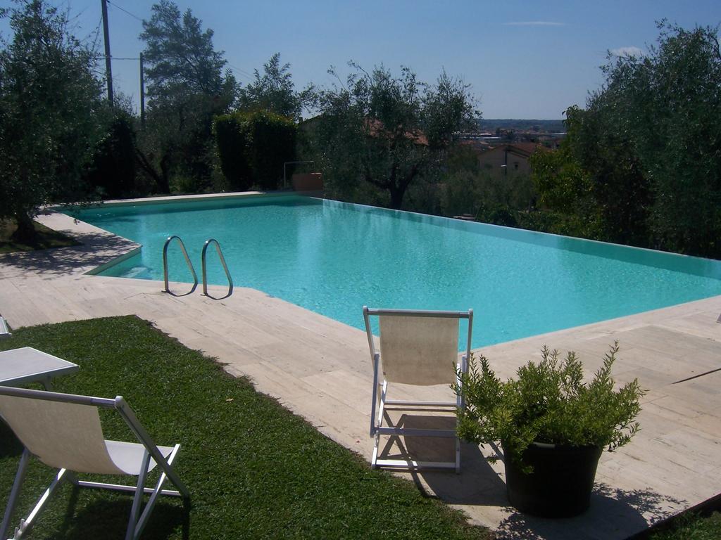 Agriturismo Le Due Querce Lazzeretto 外观 照片